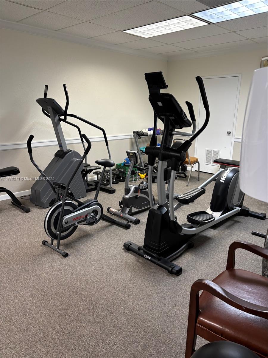 COUNTRY CLUB TOWER OF COR - Residential