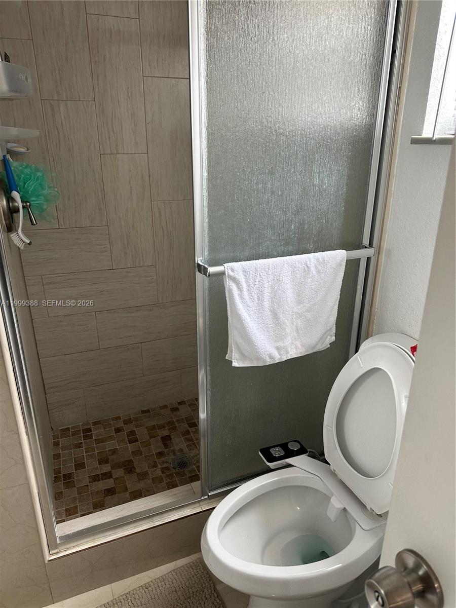 SUNRISE LAKES 32 CONDO - Residential