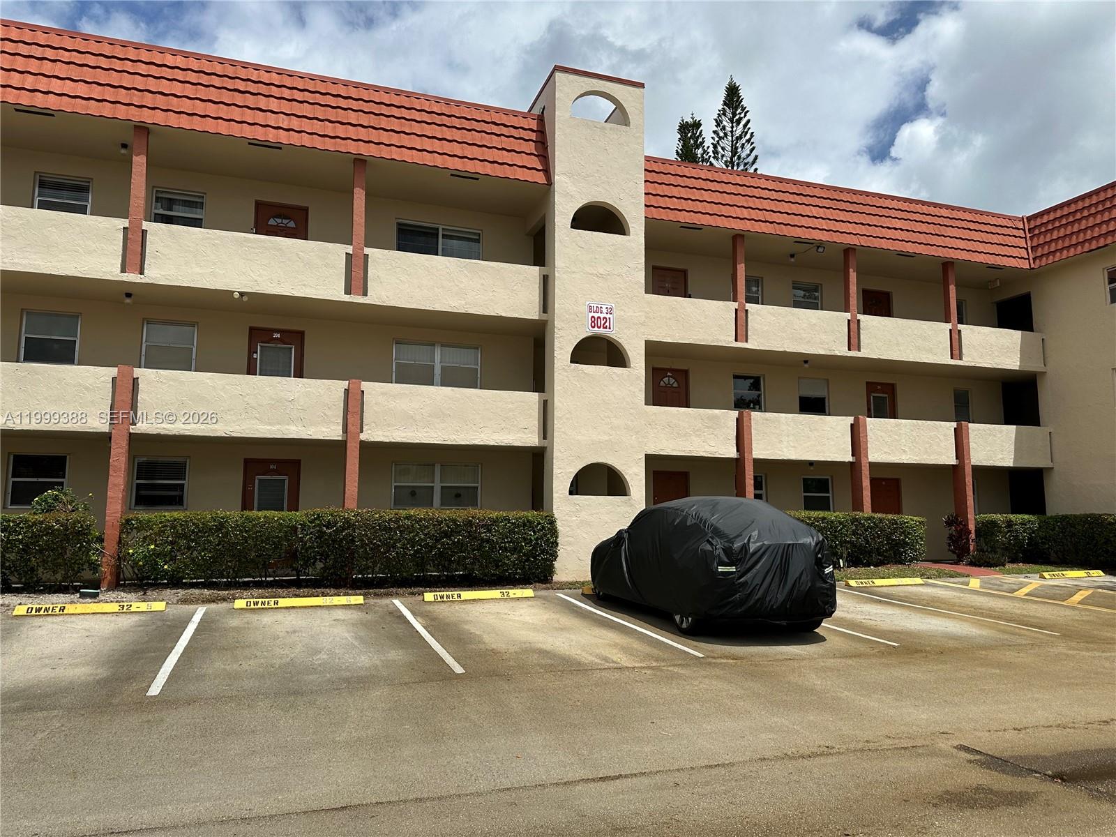 SUNRISE LAKES 32 CONDO - Residential