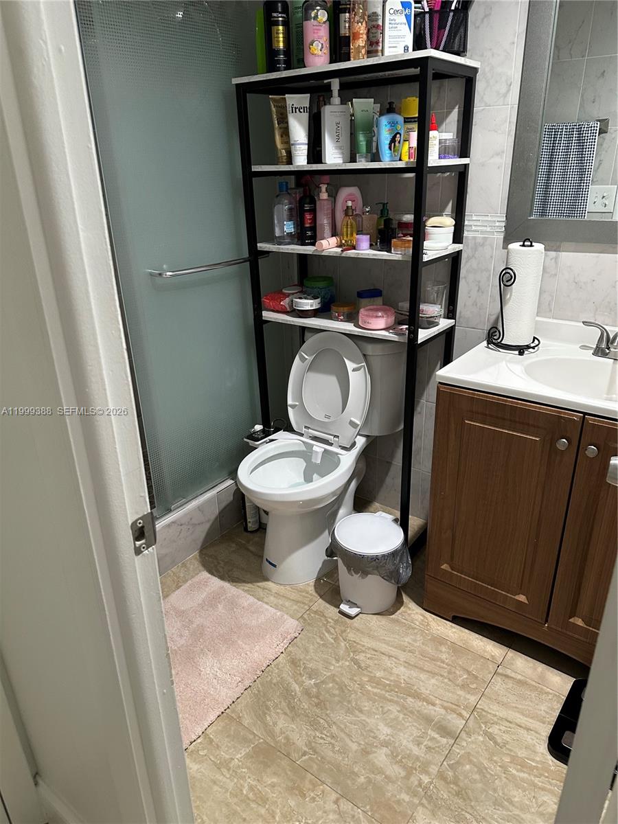 SUNRISE LAKES 32 CONDO - Residential