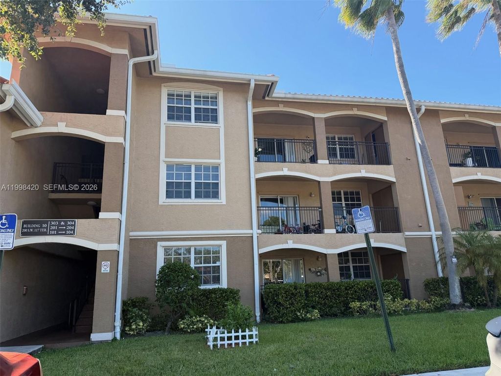 Photo of 200 SW 117th Ter #10103, Pembroke Pines, FL 33025 (MLS # A11998420)