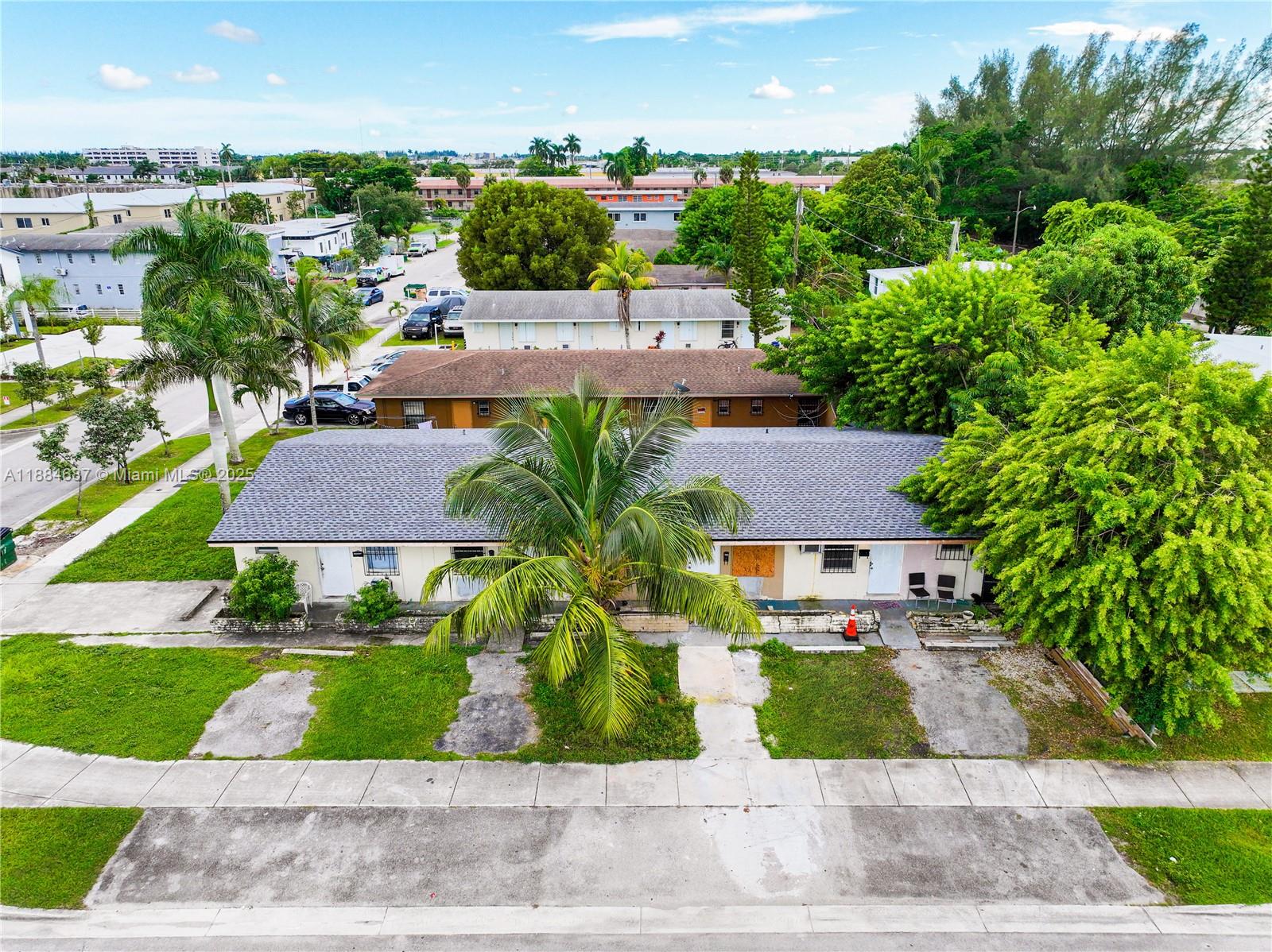 CORAL BAY MANOR - Residential Income