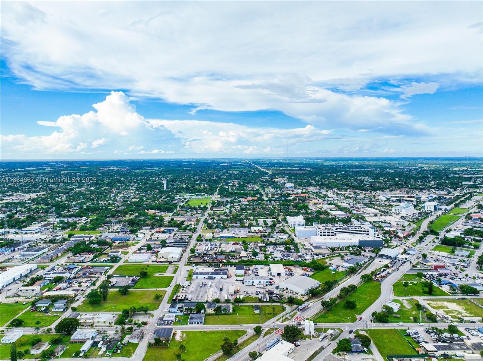 CORAL BAY MANOR - Residential Income