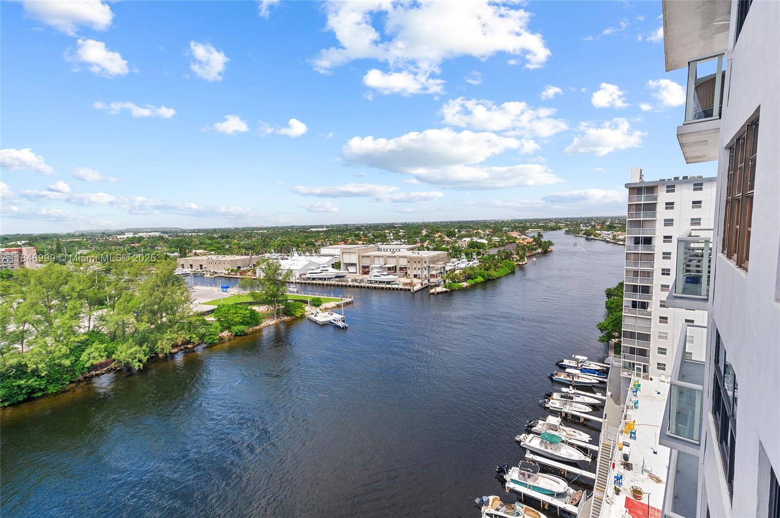 1401 N Riverside Dr 1406