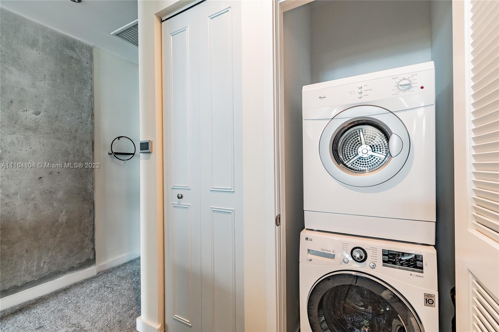 EDGE CONDO - Residential