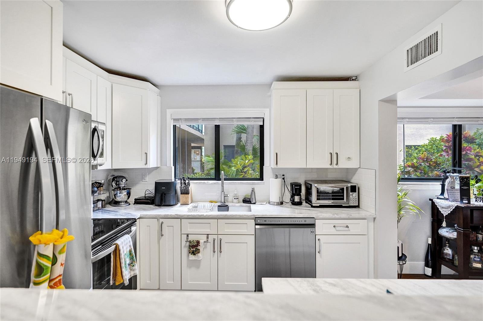 ASHLAND G CONDO - Residential