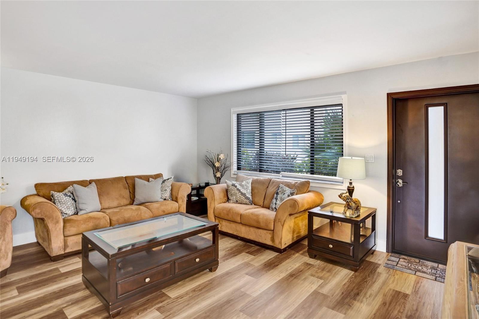 ASHLAND G CONDO - Residential