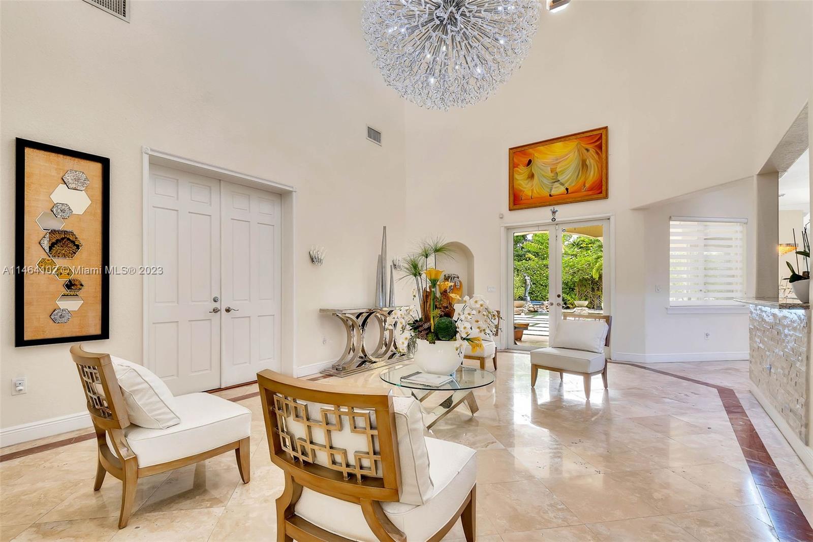 Pinecrest Oaks - Residential