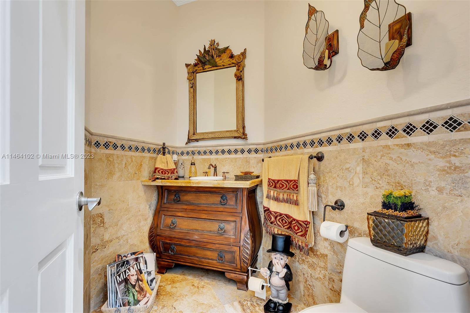 Pinecrest Oaks - Residential