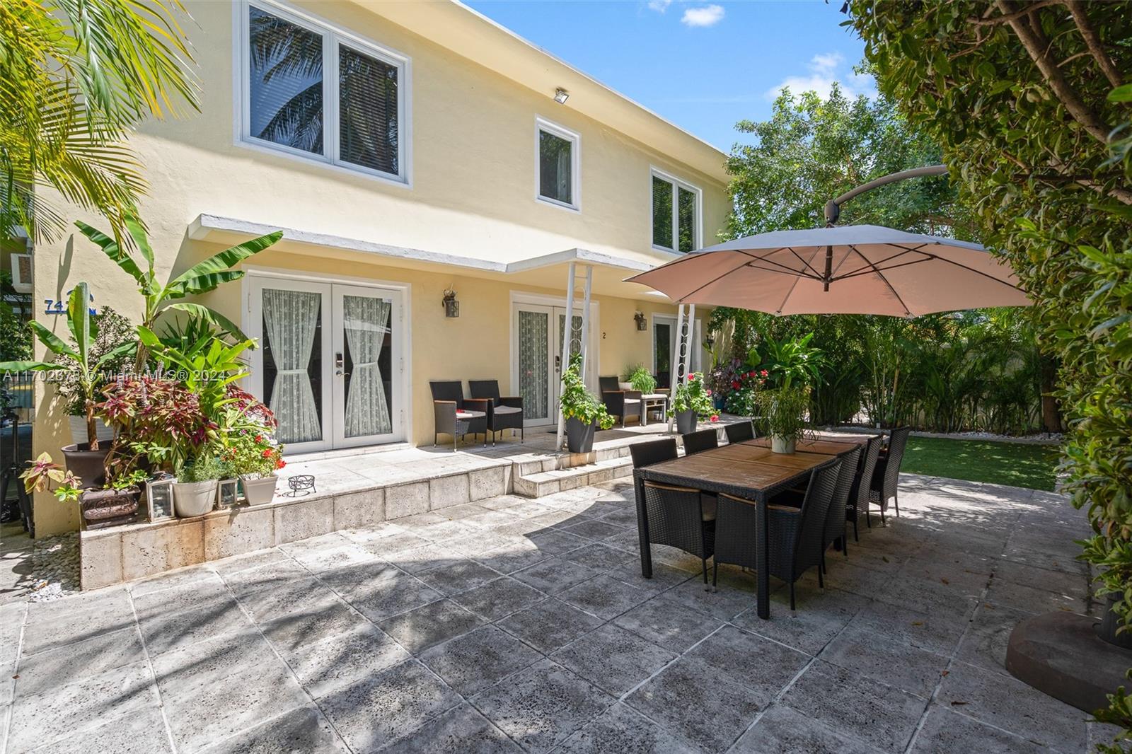 LENOX CONDO - Residential Income