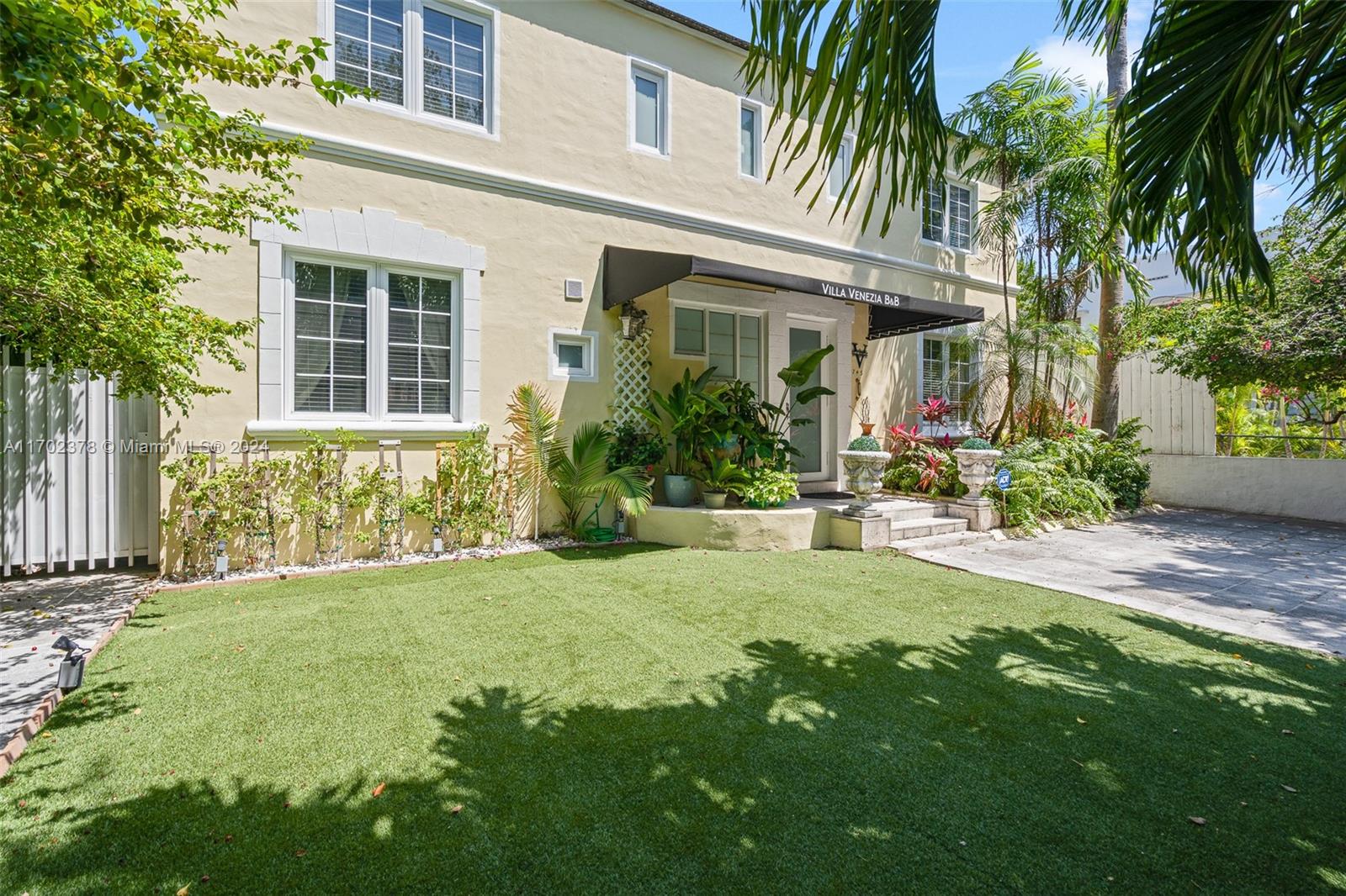 LENOX CONDO - Residential Income