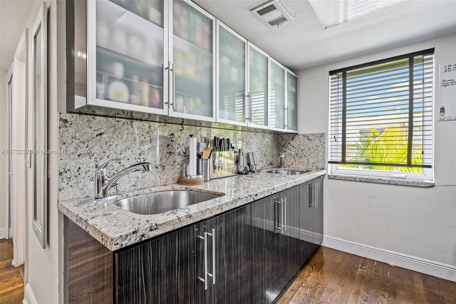 LENOX CONDO - Residential Income