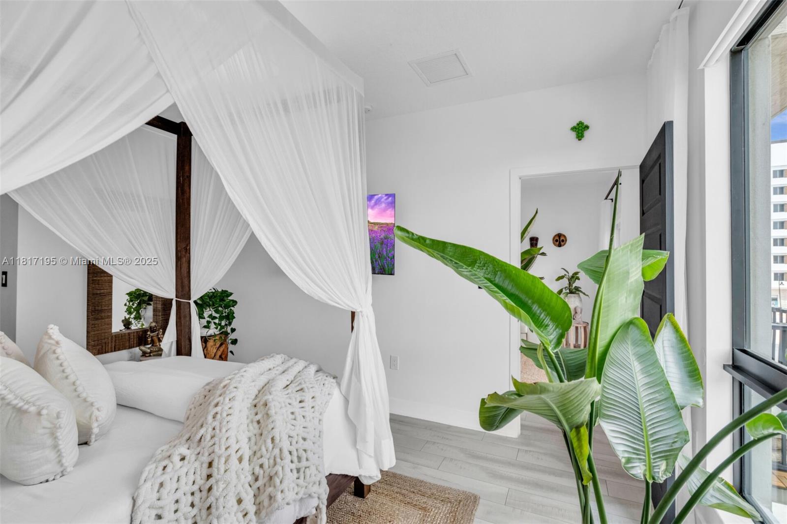 URBANA AT THE RESIDENCES - Residential
