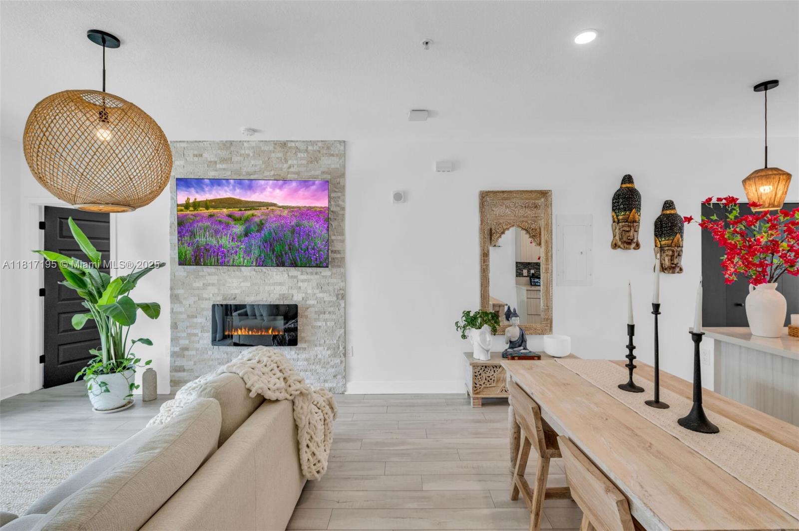 URBANA AT THE RESIDENCES - Residential