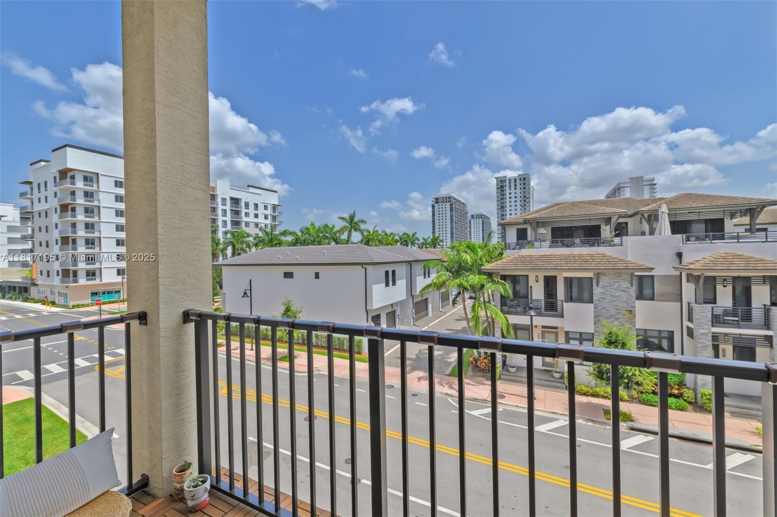 URBANA AT THE RESIDENCES - Residential