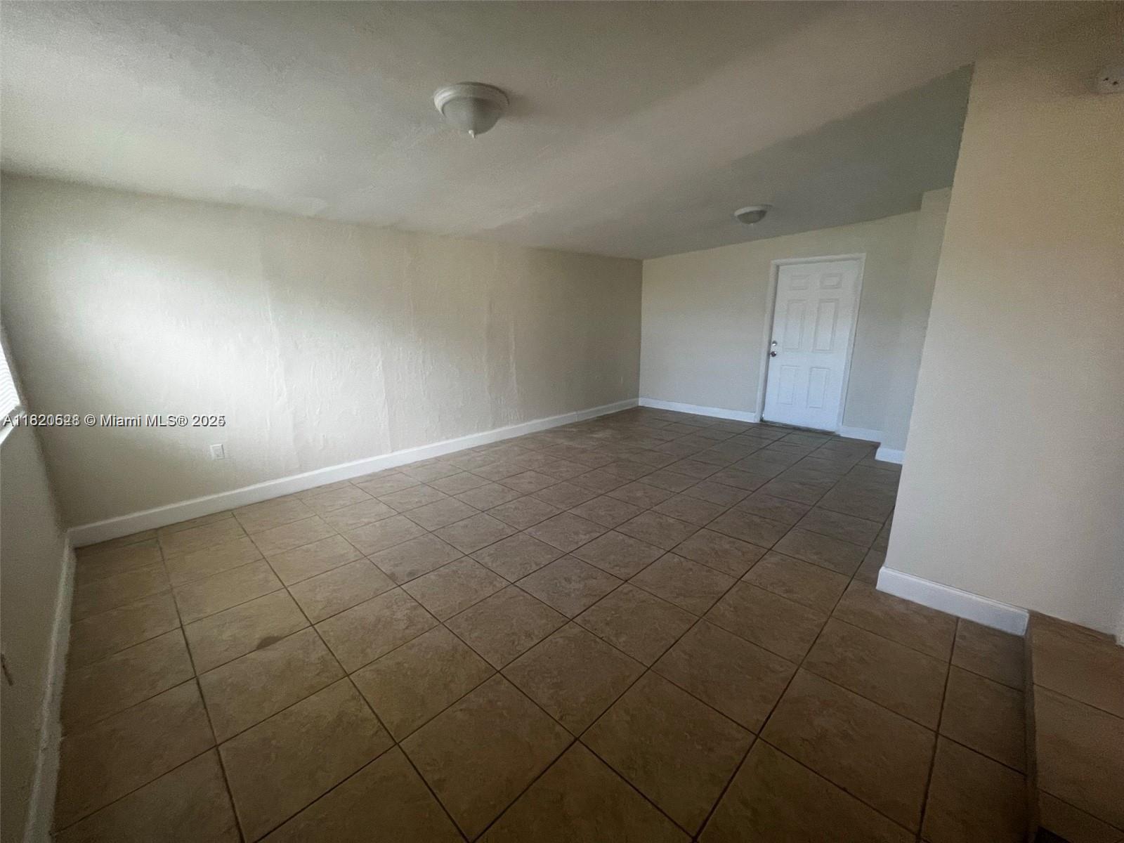 3350 SW 37th St 0
