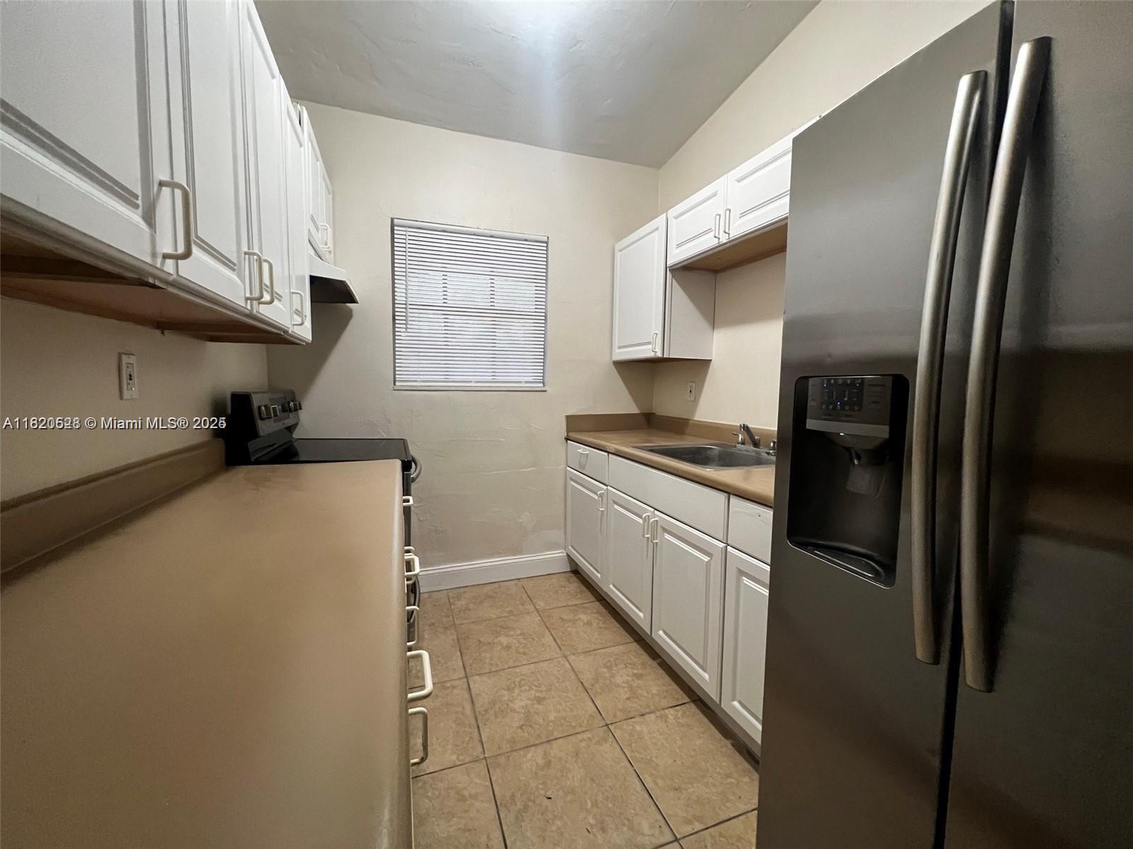 3350 SW 37th St 0