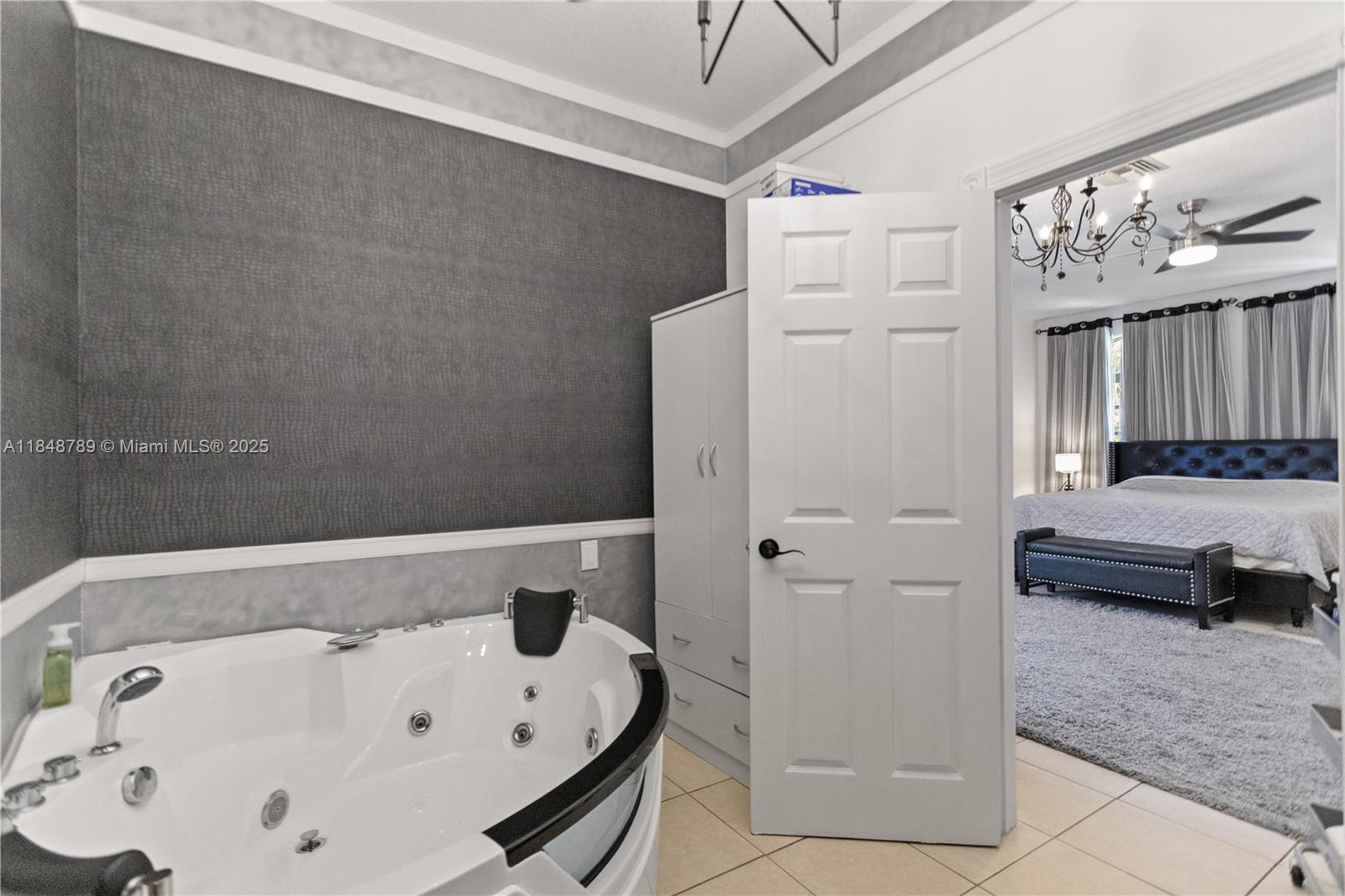 SUNSET TRAILS NO 4 - Residential