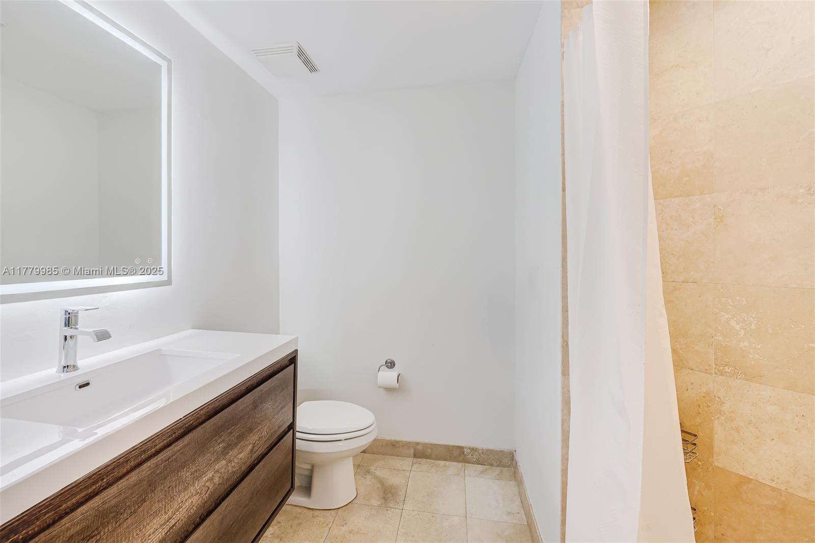 WIND CONDO - Residential