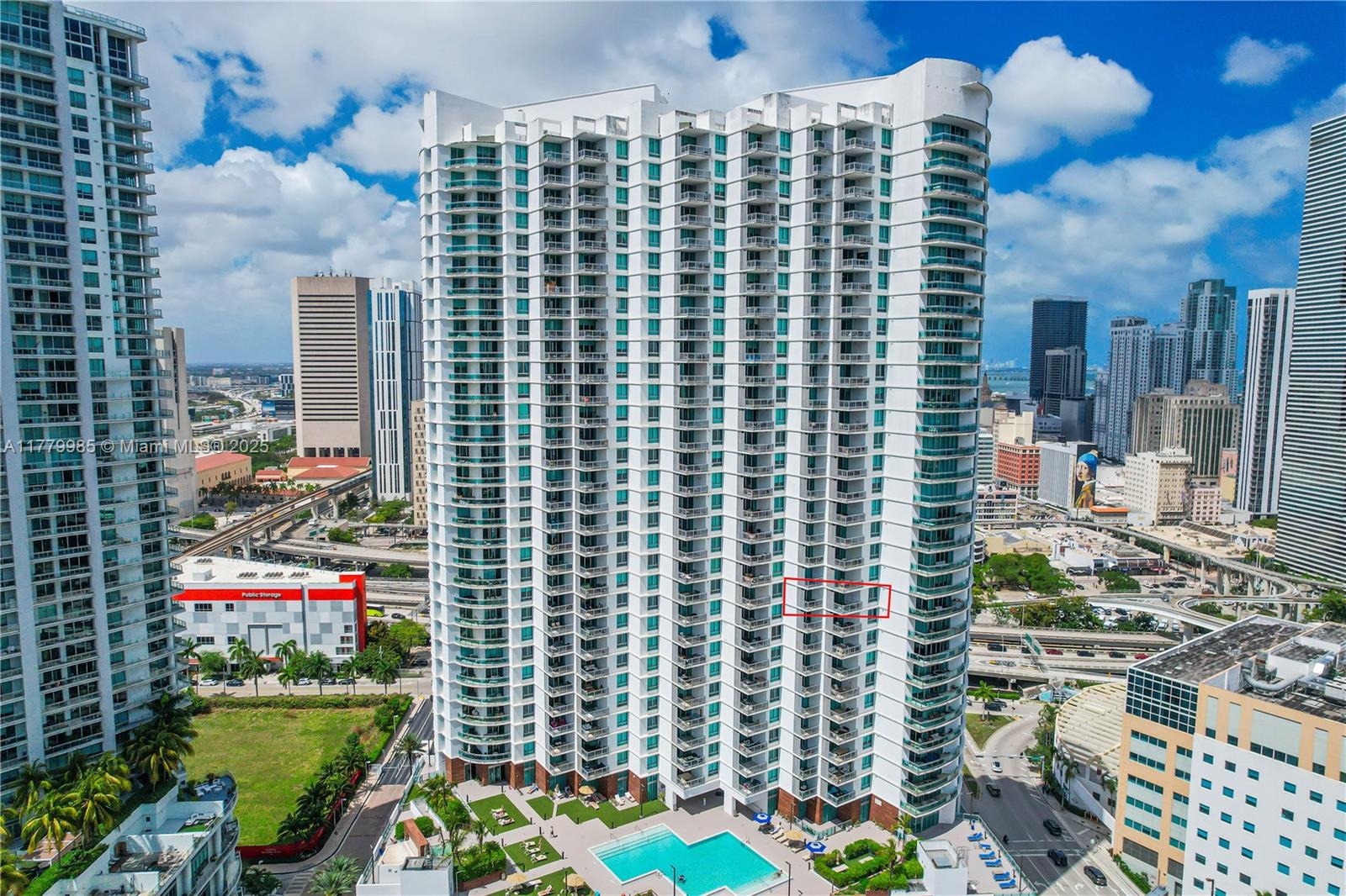 WIND CONDO - Residential