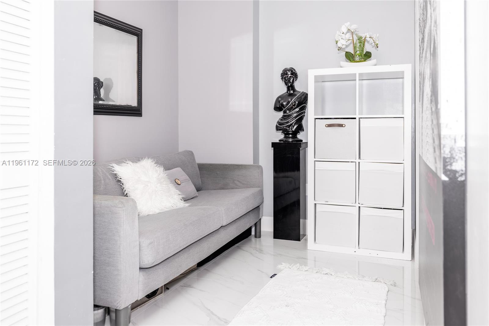 GALLERY ART CONDO - Residential