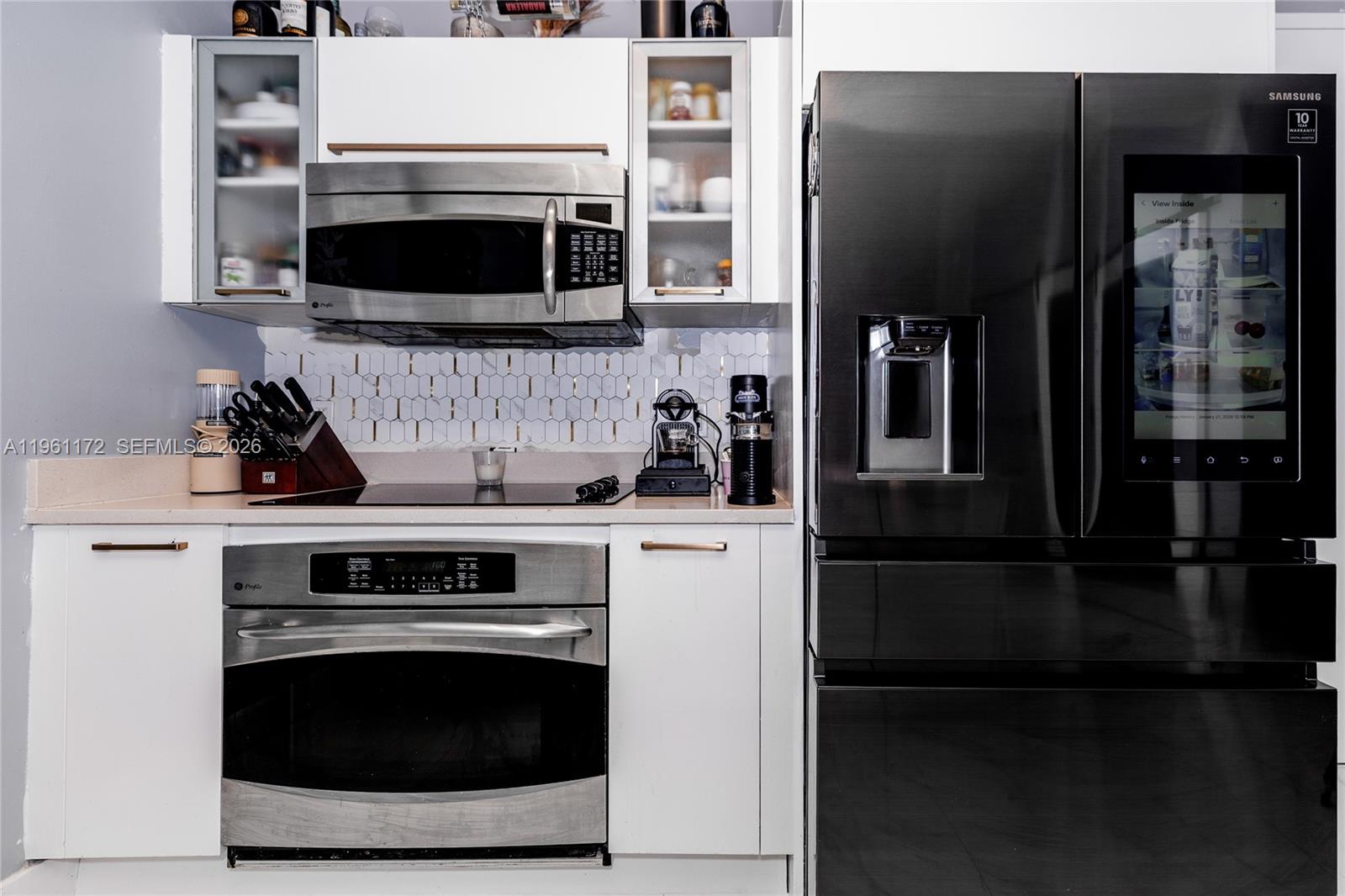 GALLERY ART CONDO - Residential