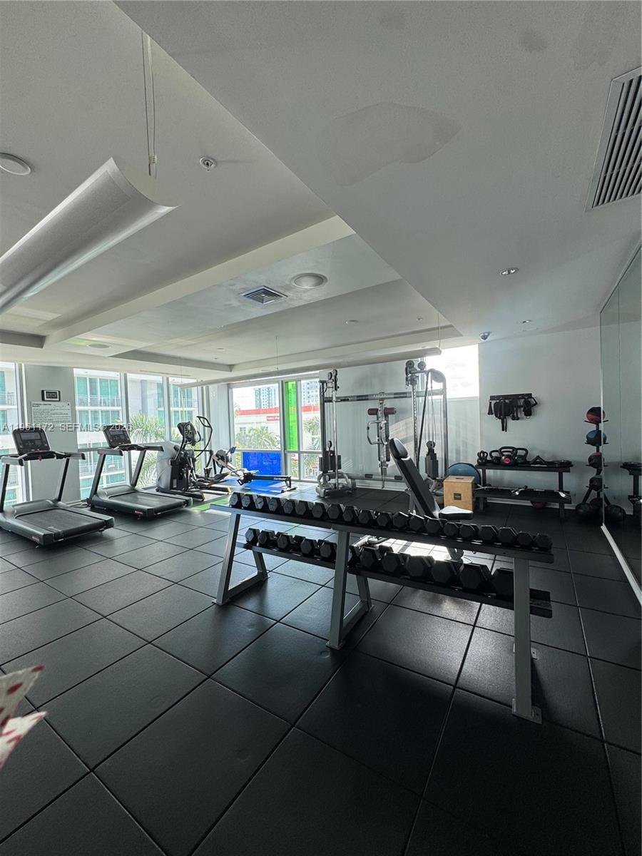 GALLERY ART CONDO - Residential