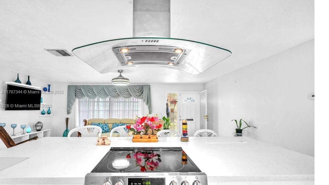 MAINLANDS OF TAMARAC LAKE - Residential