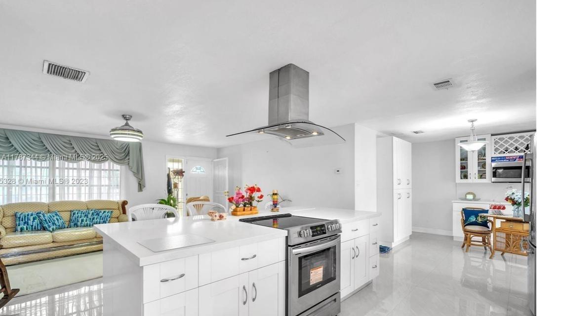 MAINLANDS OF TAMARAC LAKE - Residential