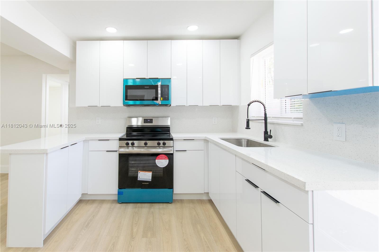 LAUDERDALE MANORS ADD-REV - Residential Lease