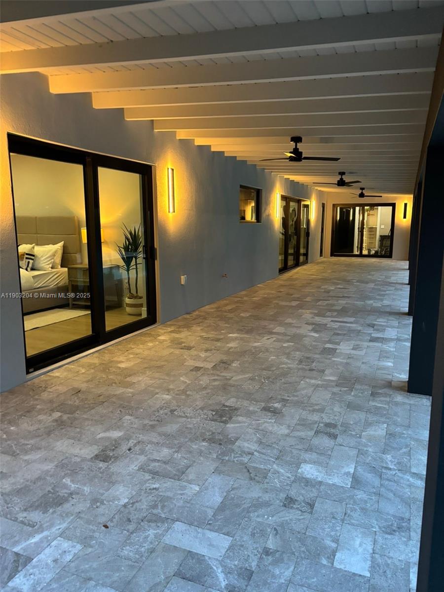 PARIS MANOR SOUTH - Residential