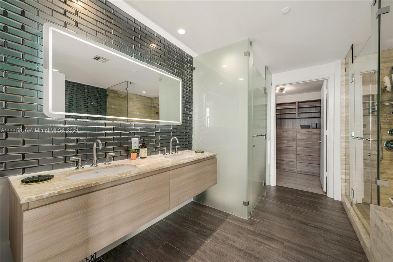 BISCAYNE BEACH CONDO - Residential
