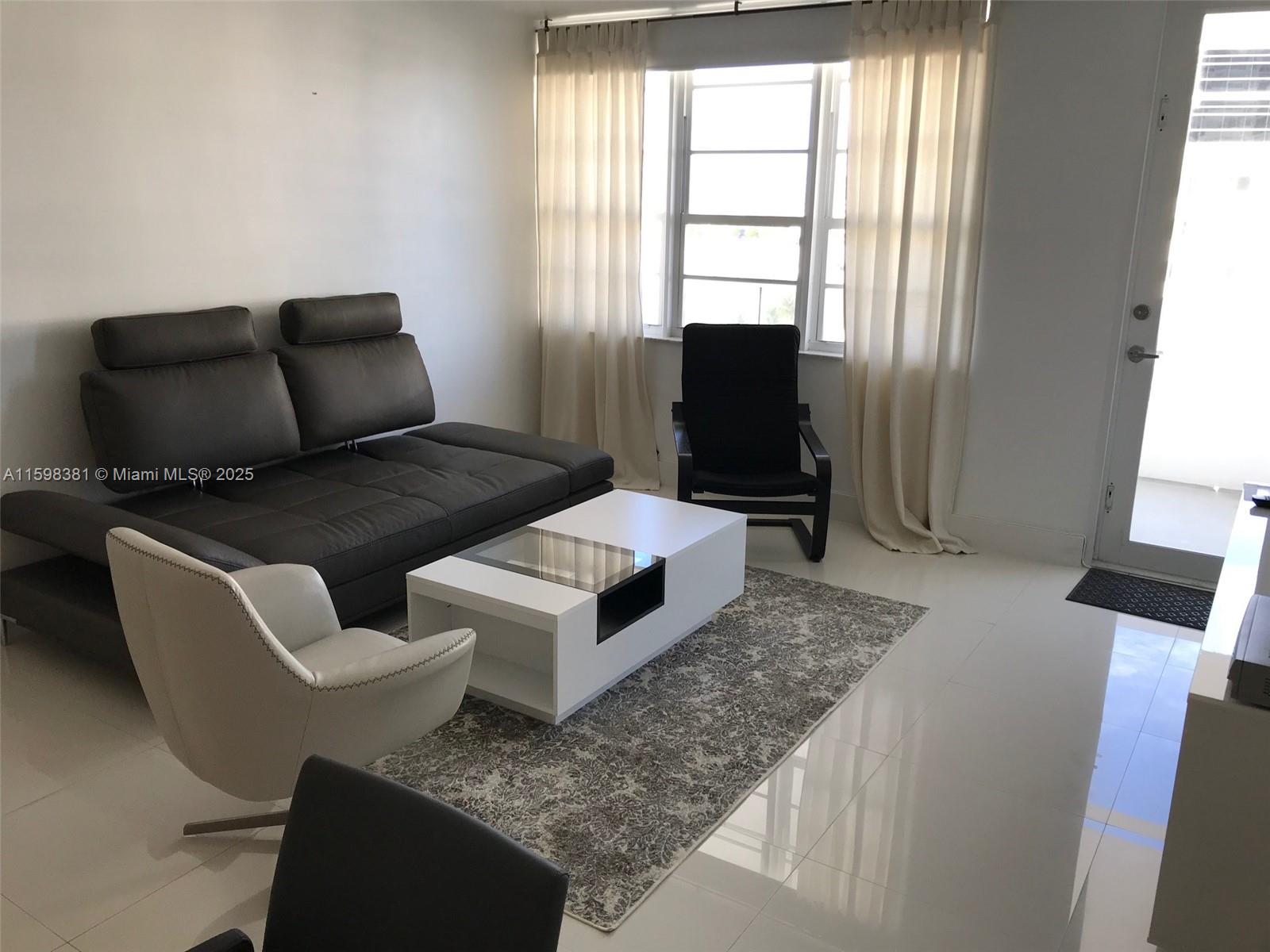 THE DECOPLAGE CONDO - Residential Lease