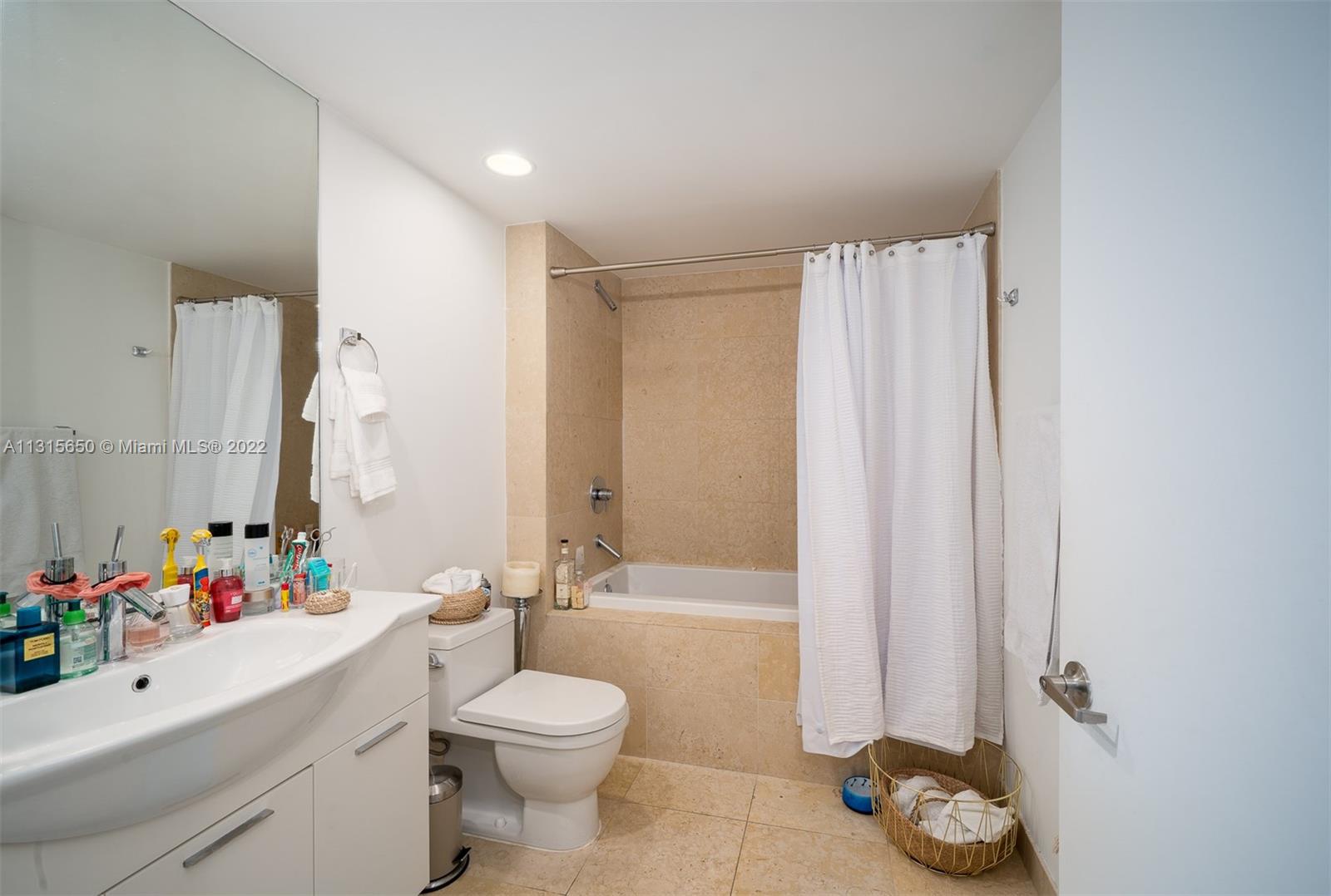 ICON BRICKELL - Residential Lease