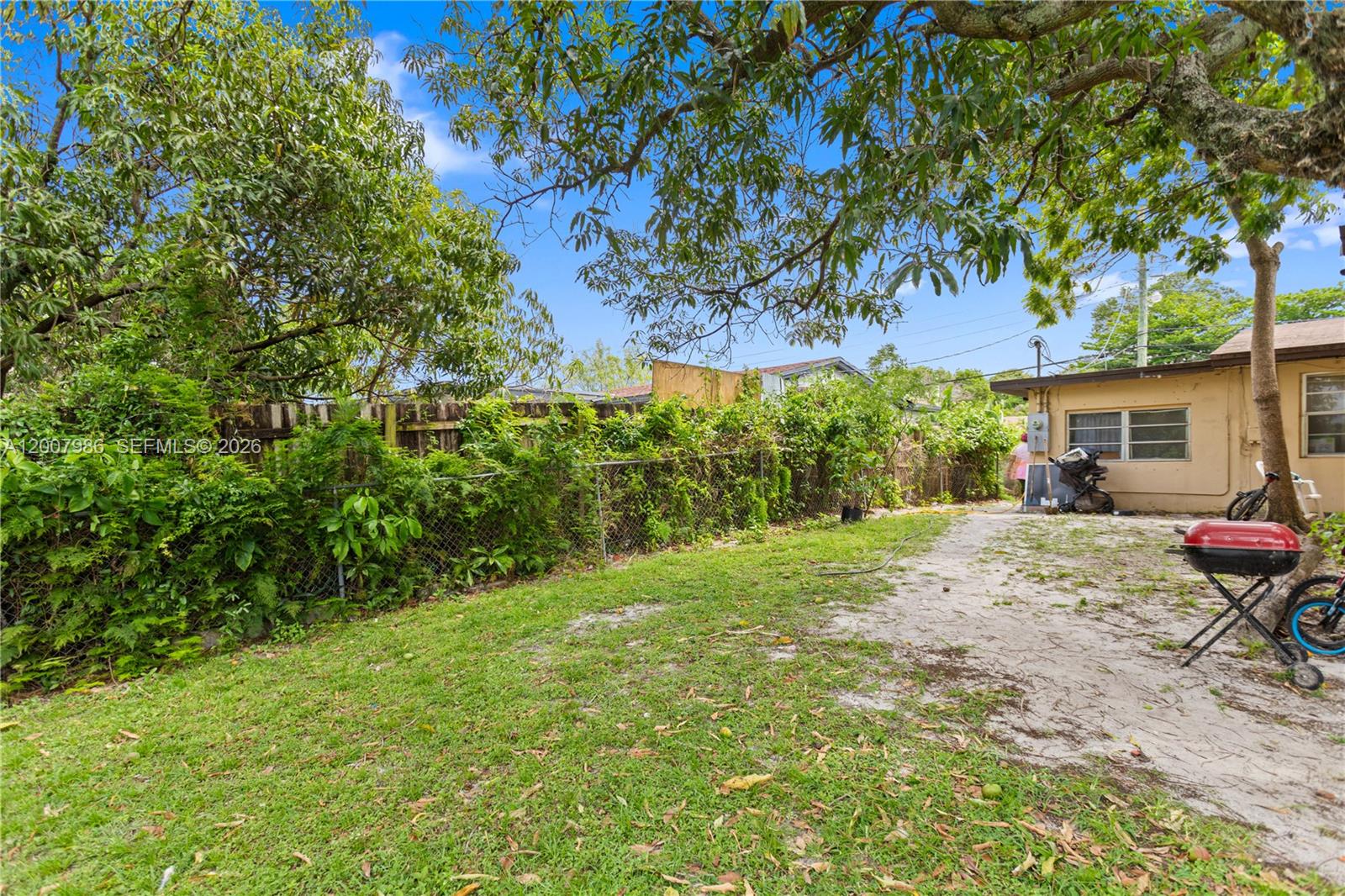 SILVER BLUE LAKE ESTATES - Residential