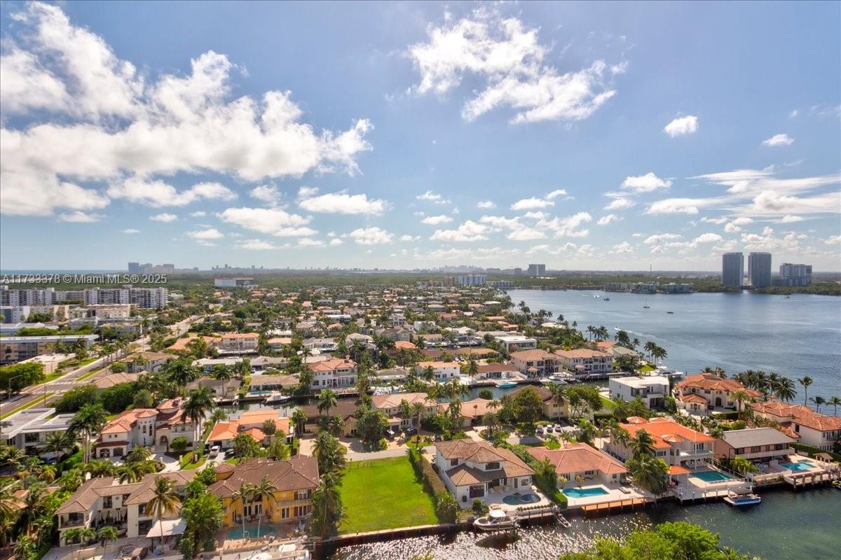 WILLIAMS ISLAND - Residential