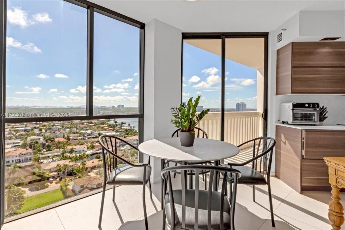 WILLIAMS ISLAND - Residential