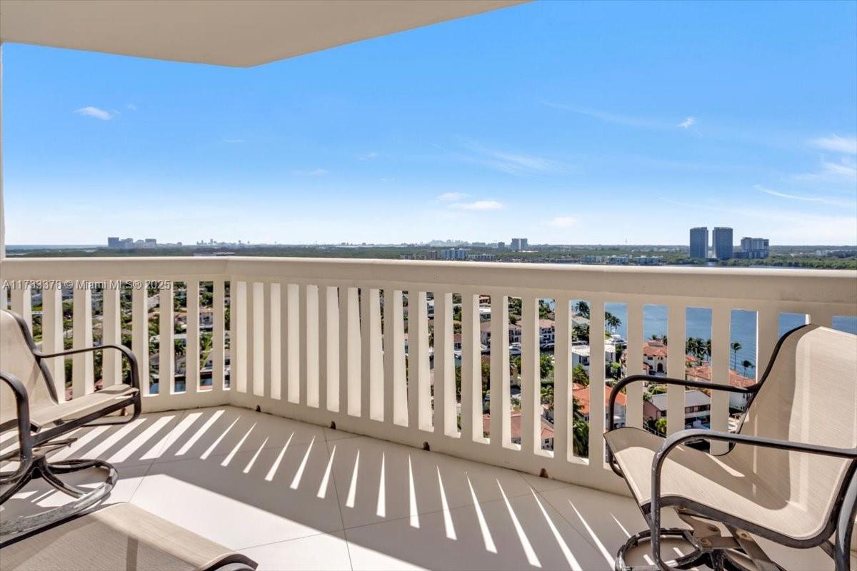 WILLIAMS ISLAND - Residential