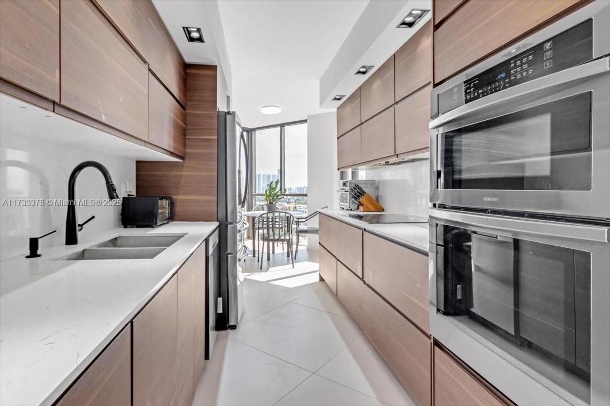 WILLIAMS ISLAND - Residential