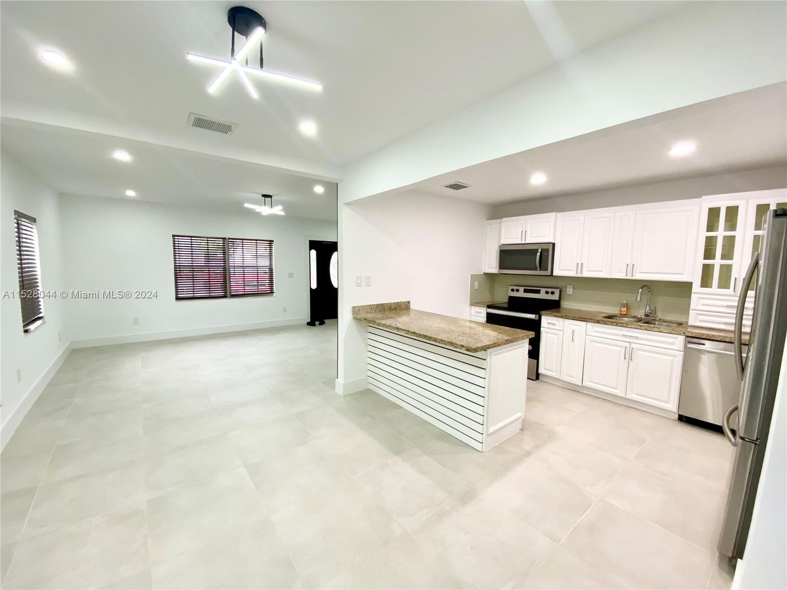 Property for Sale at 340 Tamiami Blvd Blvd, Miami, Broward County, Florida - Bedrooms: 4 
Bathrooms: 4  - $687,500