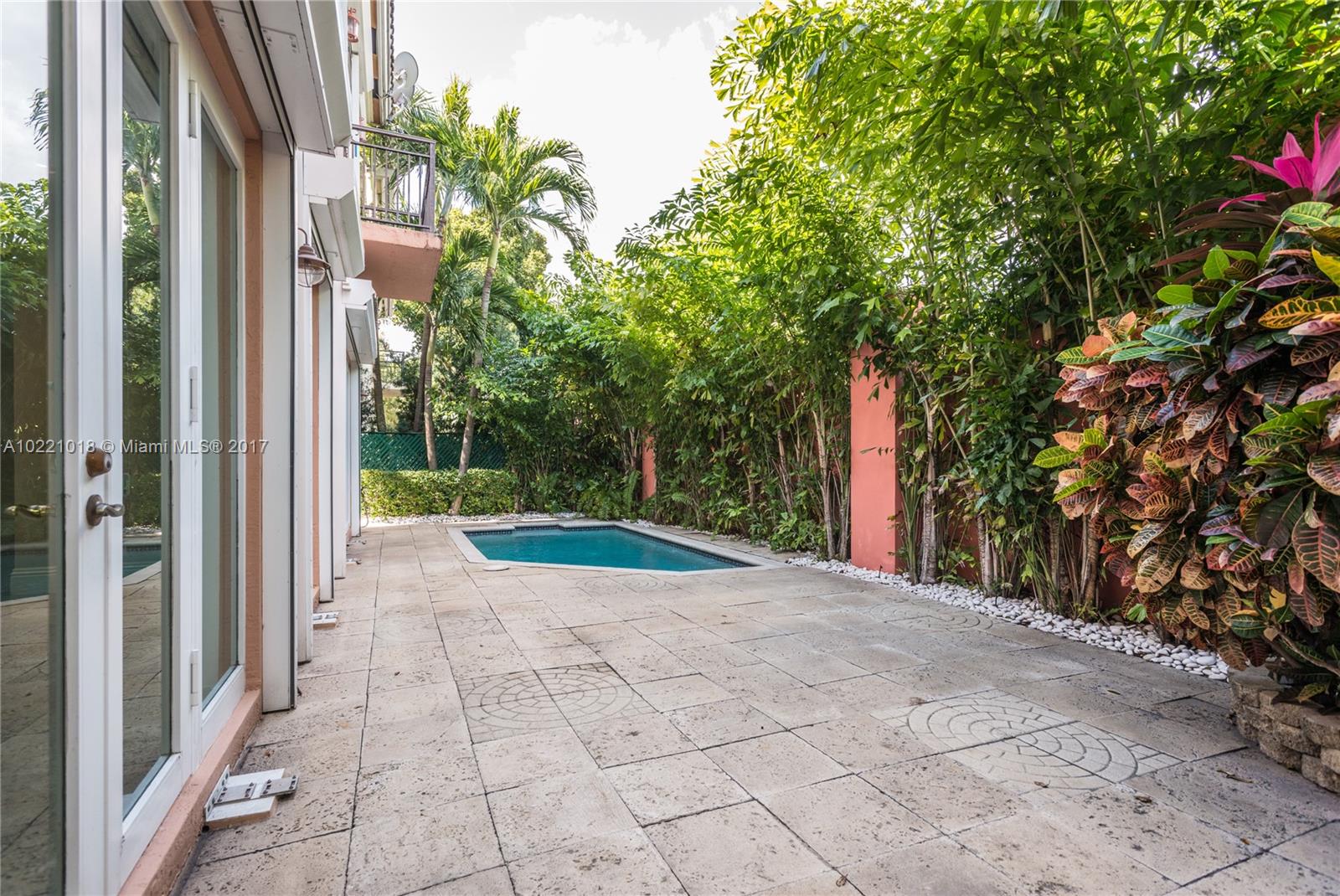 Villas De Vizcaya - Residential Lease