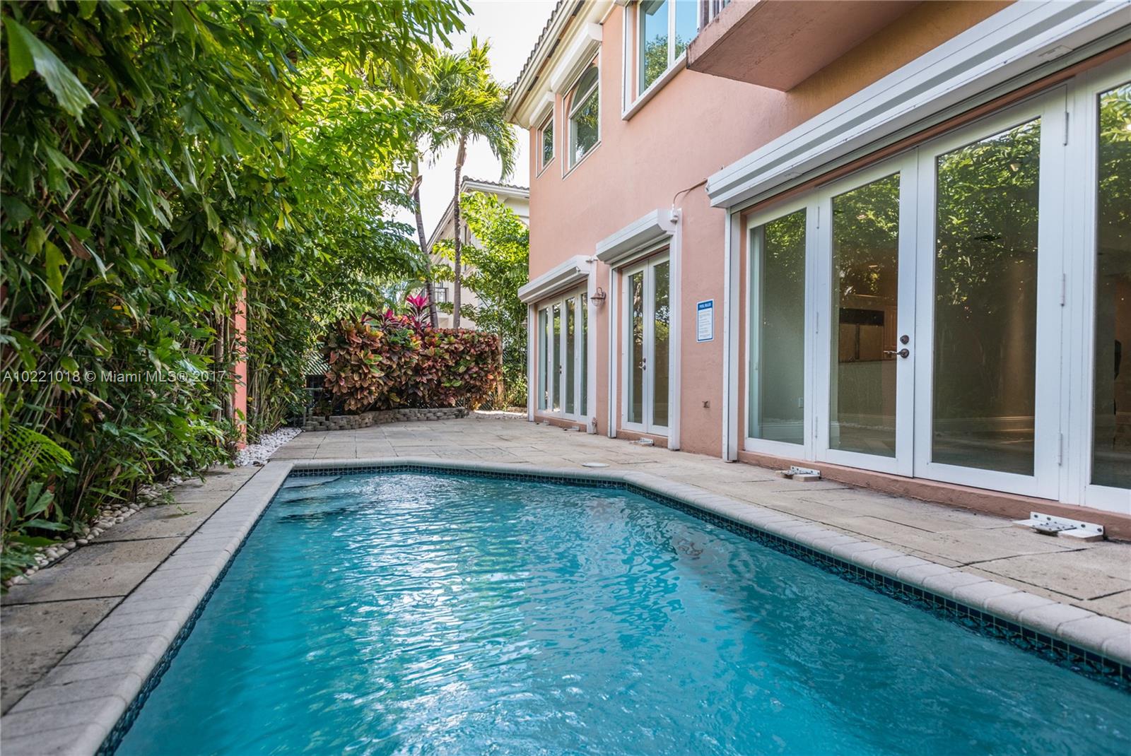 Villas De Vizcaya - Residential Lease