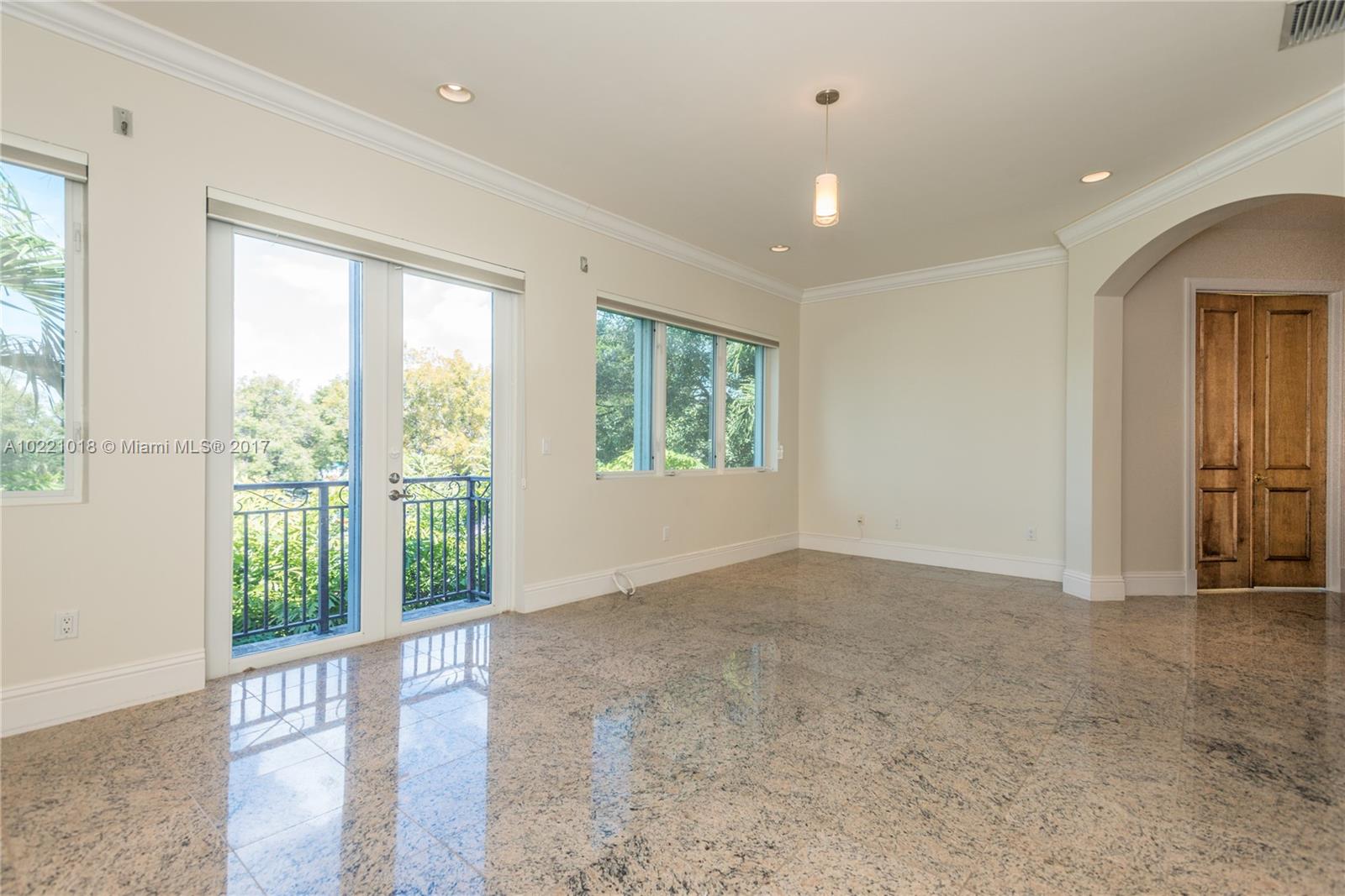 Villas De Vizcaya - Residential Lease