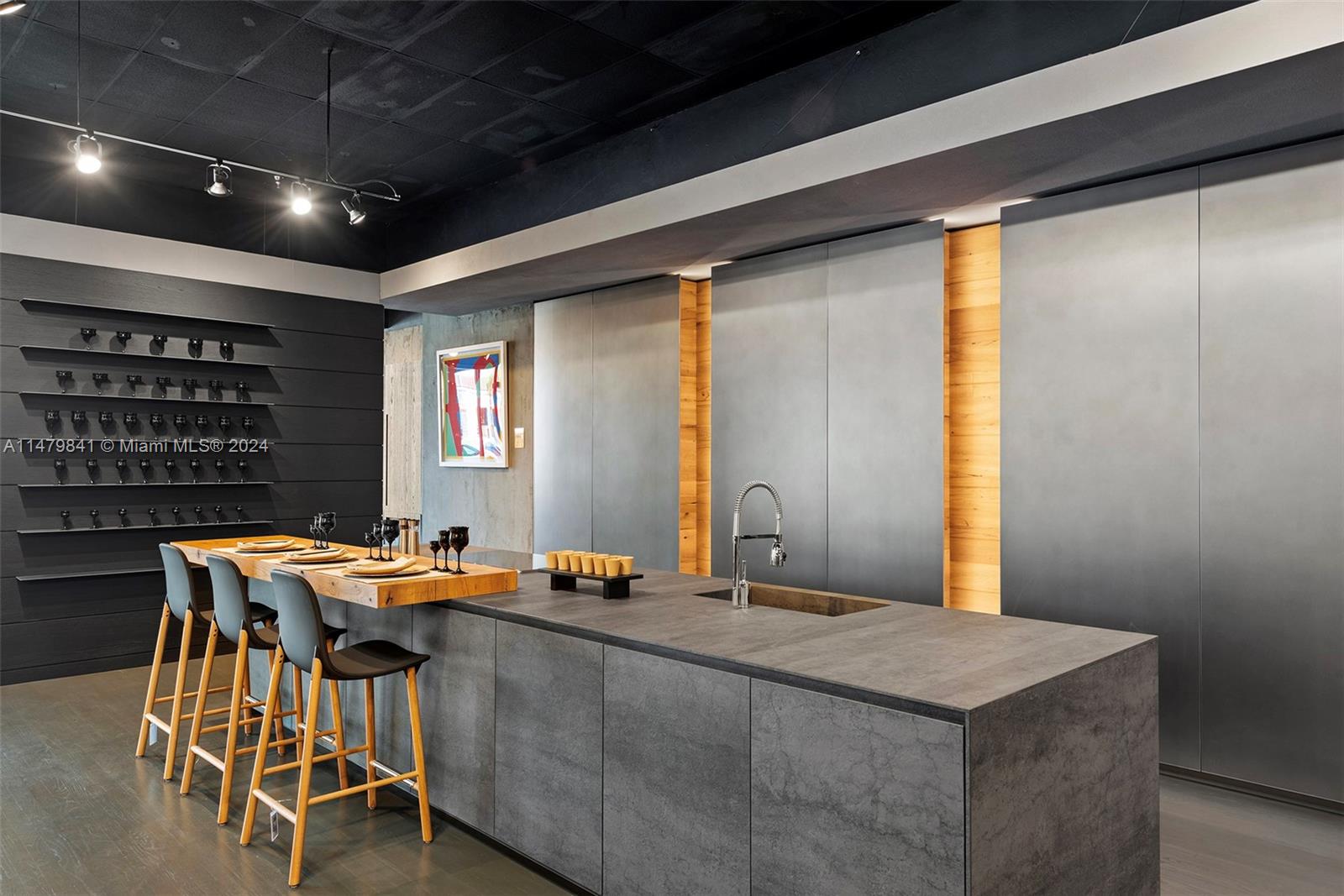 ATLANTIC ISLAND - Residential