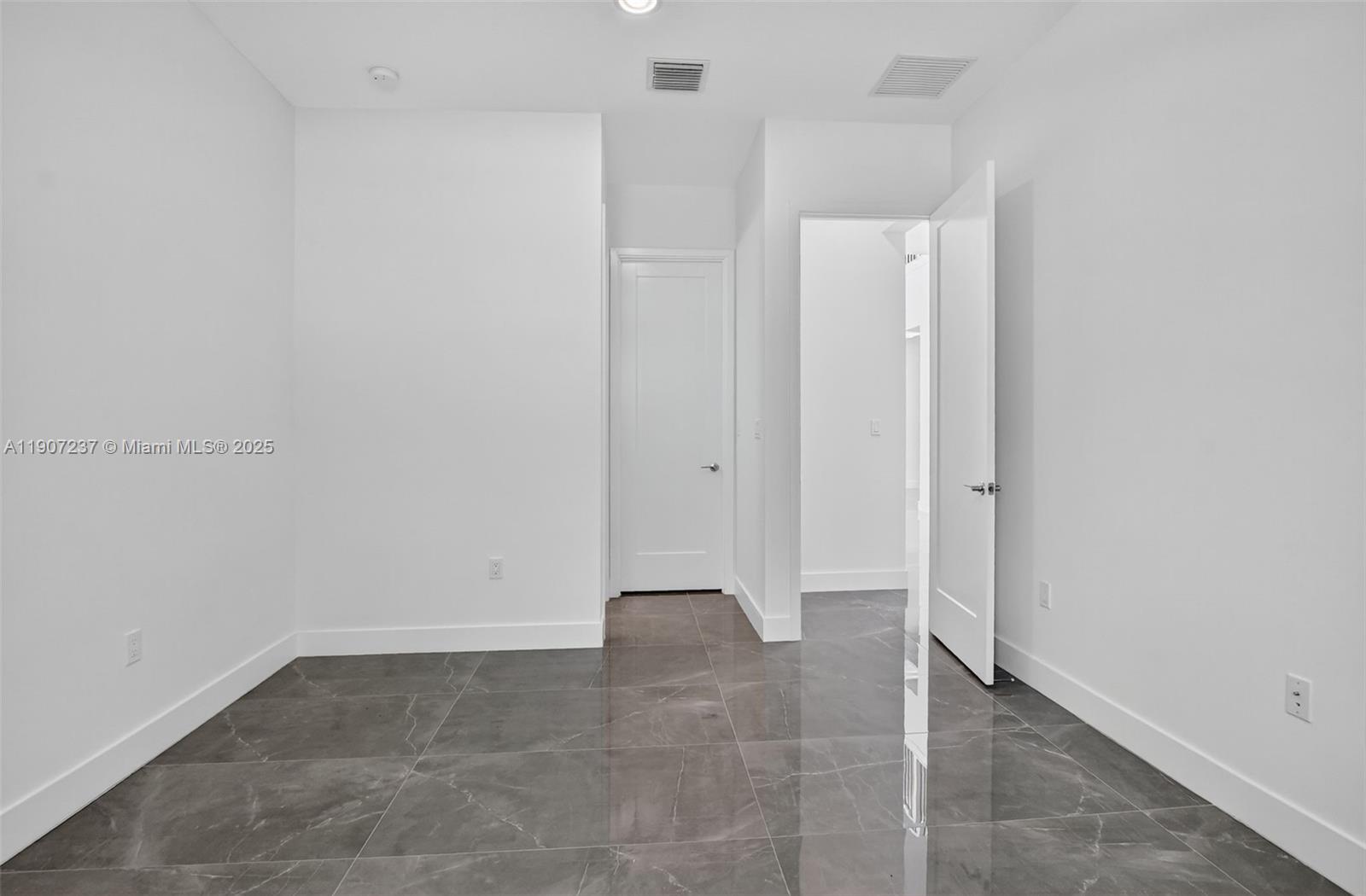 BOCA RATON GOLF COURSE PU - Residential Lease