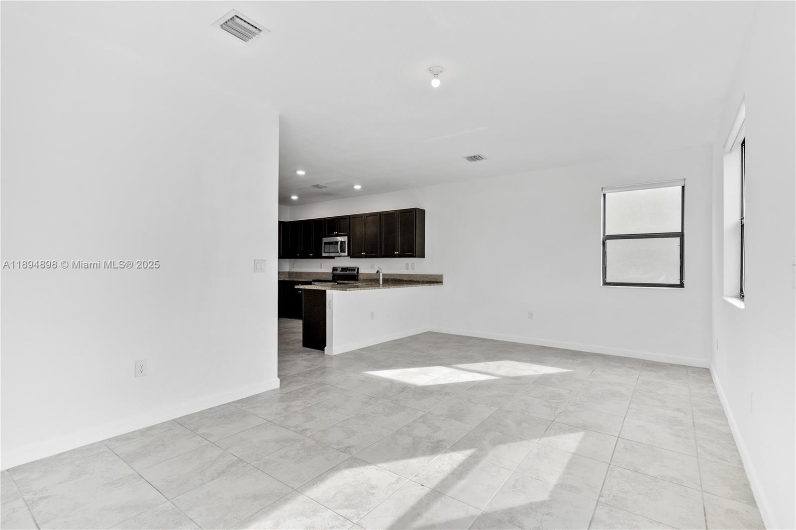COCO PALM VILLAS - Residential