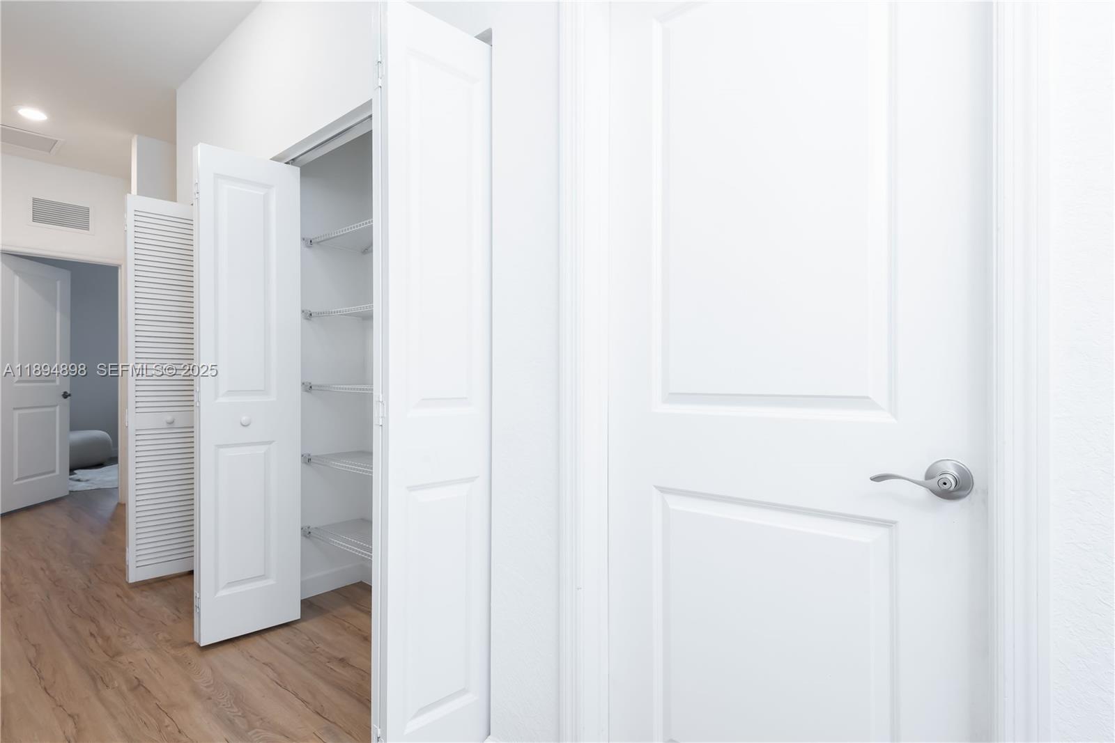 COCO PALM VILLAS - Residential