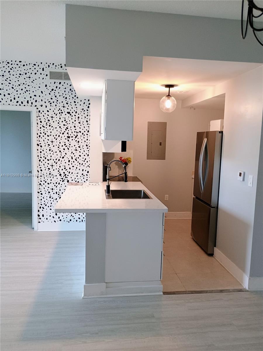 1800 BISCAYNE PLAZA CONDO - Residential Lease