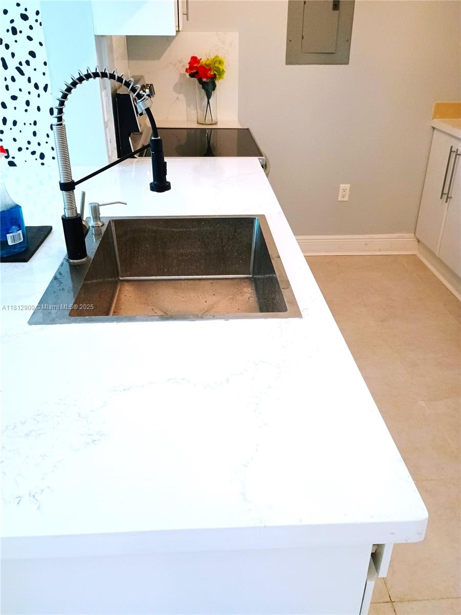 Photo 1 of 275 Ne 18th St 303, Miami, Florida, $2,995, Web #: 11812900