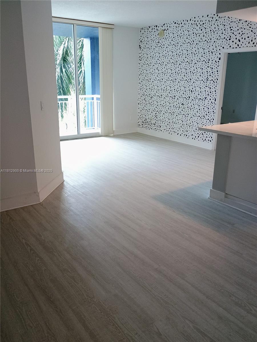 1800 BISCAYNE PLAZA CONDO - Residential Lease